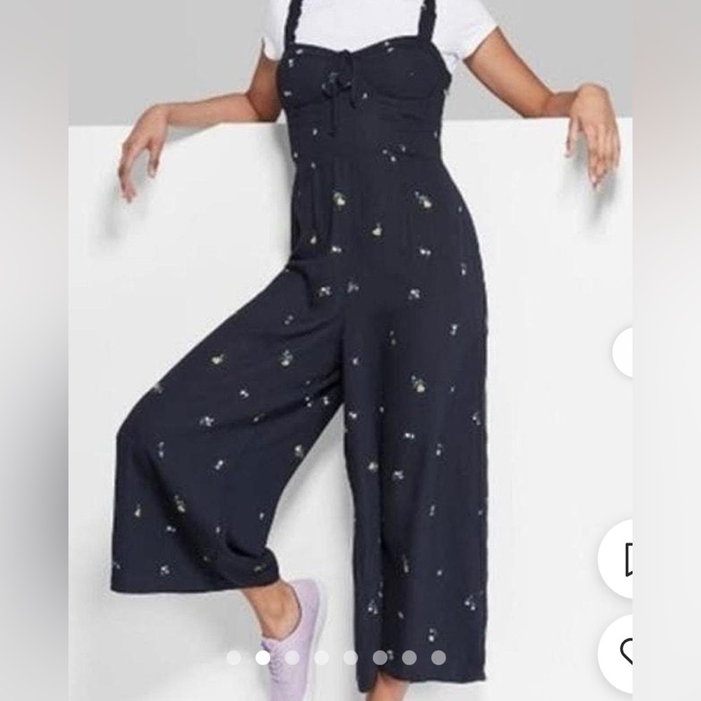 Wild Fable Women's Black and Yellow Jumpsuit size med